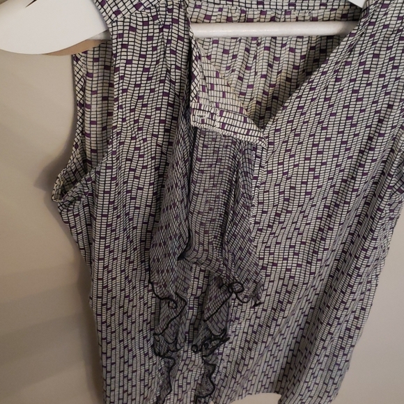 Gap sleeveless blouse - Picture 2 of 3